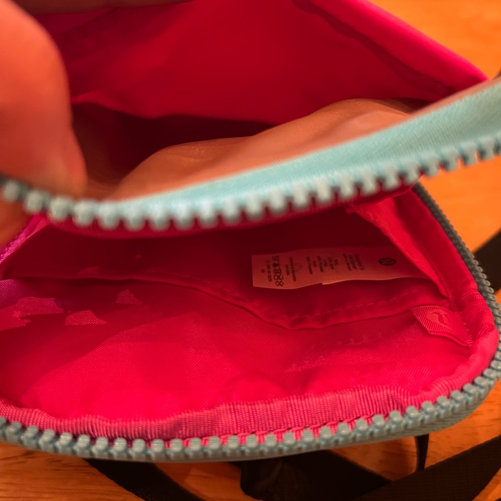 Lululemon Athletica Pink and Blue Crossbody Bag Stylish and Compact - Picture 5 of 7